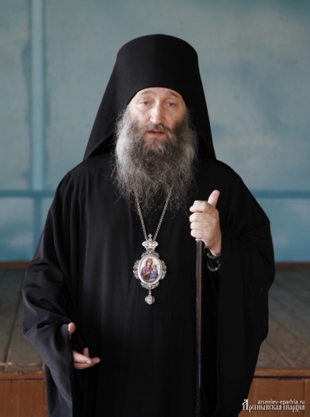 Епископ Арсеньевский и Дальнегорский Гурий поздравил руководство издательства 